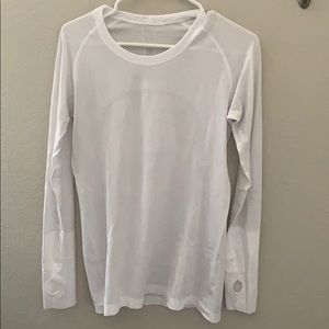 Lululemon long sleeve swiftly